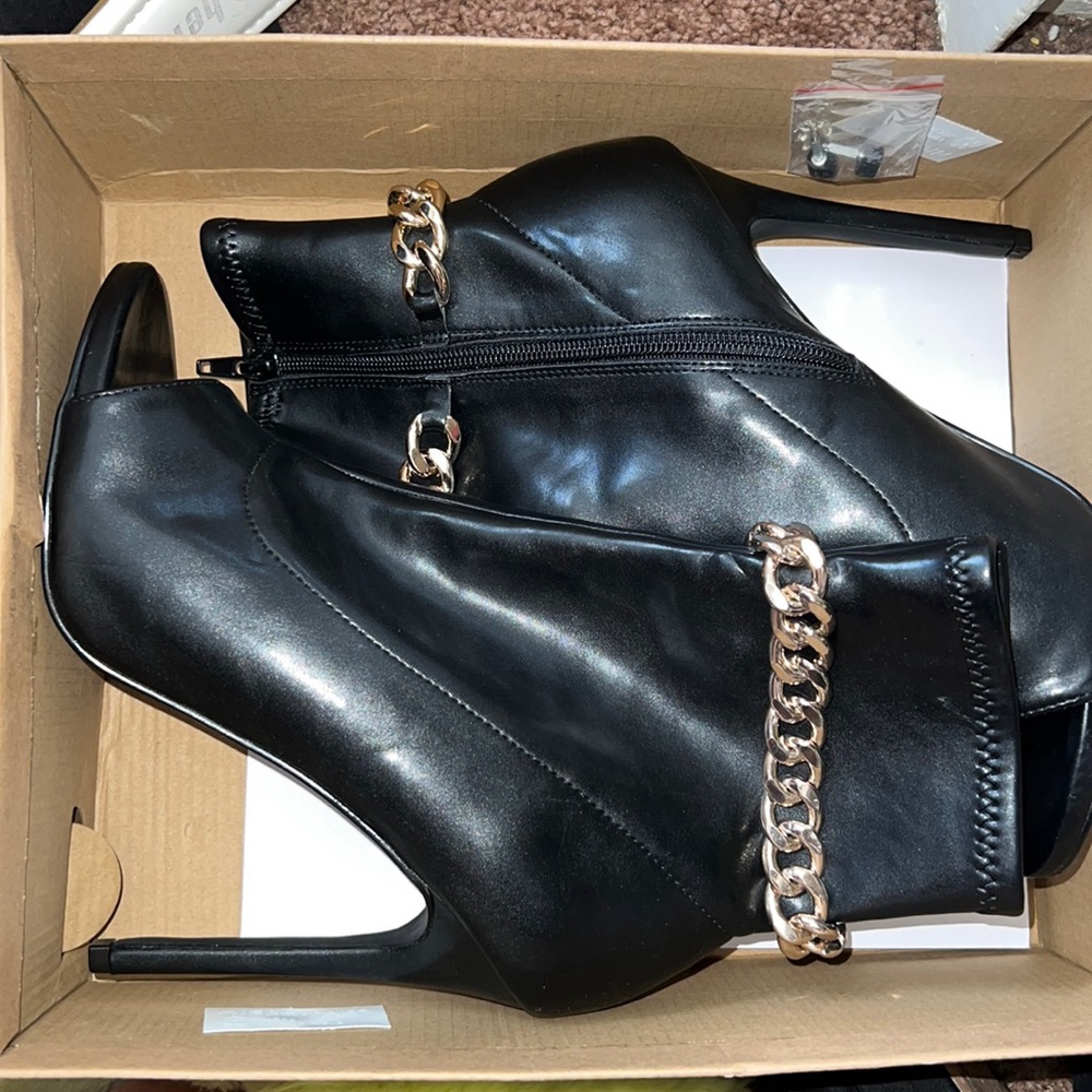 Steve Madden booties
